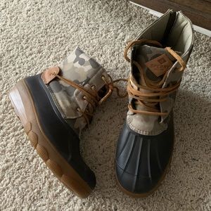 Sperry Camo boots